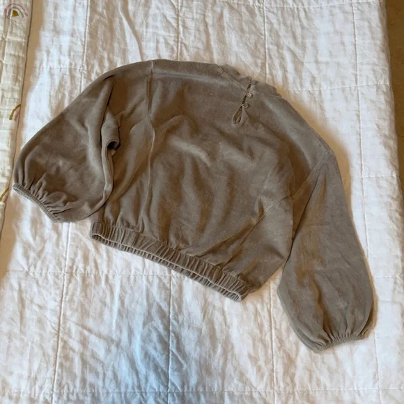 🌈Cozmo 🌈NWOT Organic velour sweatshirt - Stone
BY - Picture 5 of 10
